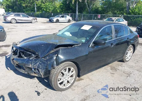 2013 Infiniti G37 z USA, uszkodzony, nr VIN JN1CV6AR7DM755968